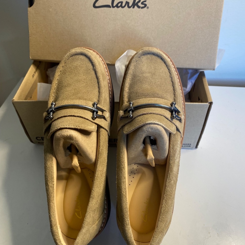 Clarks Orianna Dark Sand Suede/loafers - Picture 1 of 7
